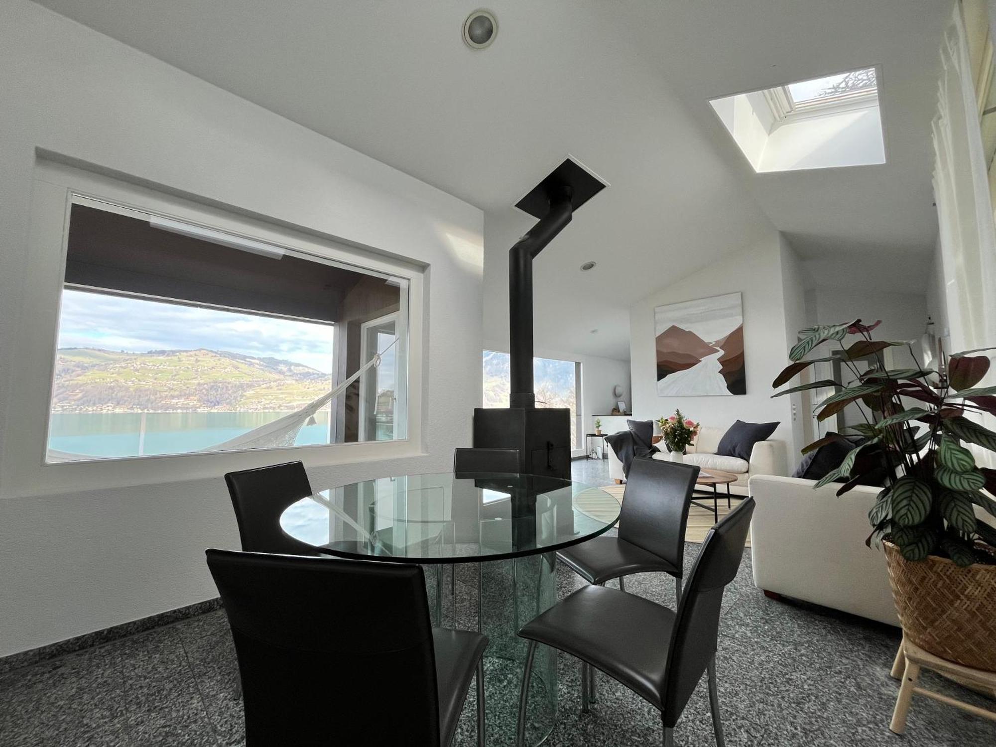 Wohnung Mit Grossartiger Seesicht Und Balkon Spiez Exterior photo